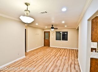 7215 Force St, Houston, TX 77020