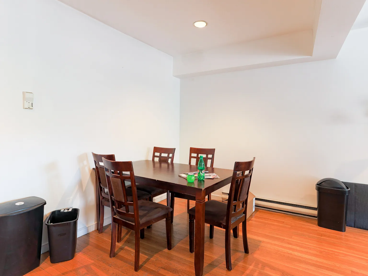 3 bed, 1000 sqft, $5,000 — Photo 4