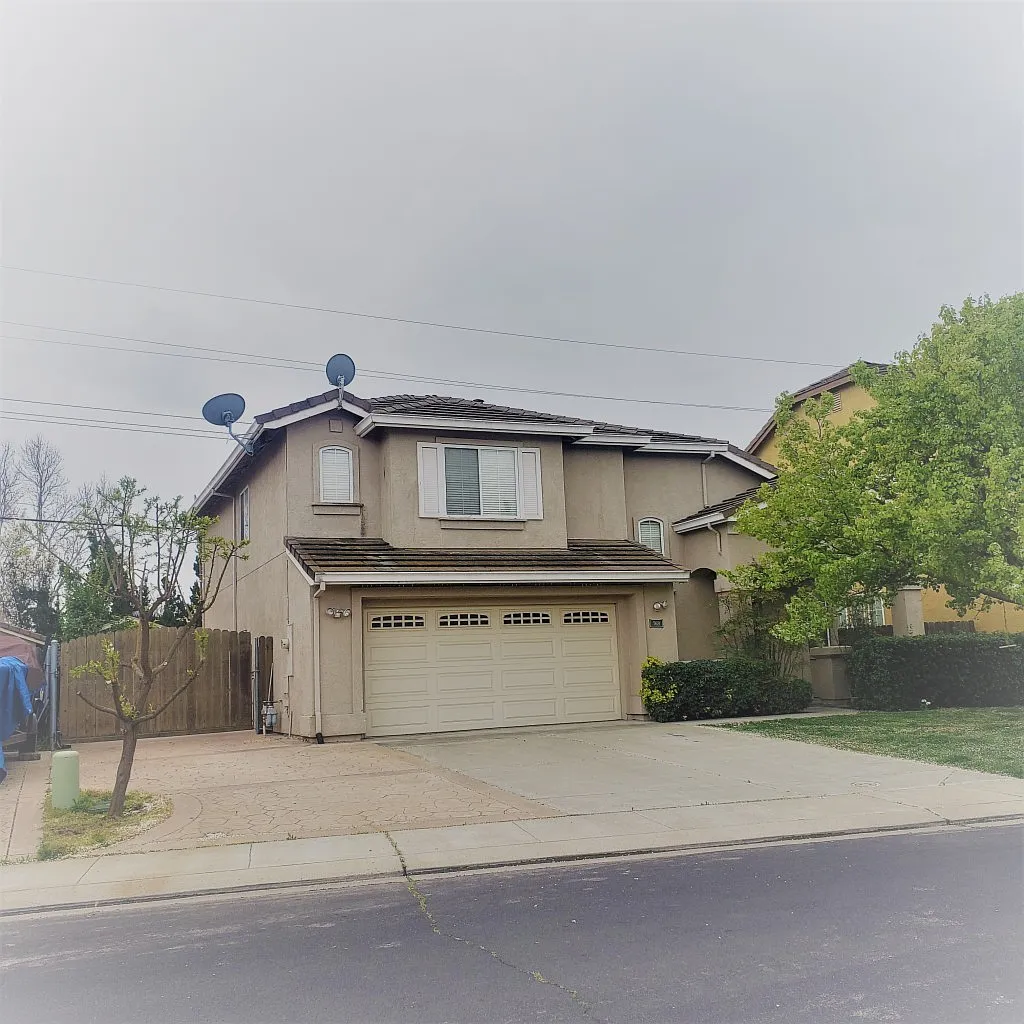 768 Wynyard Cir photo 1