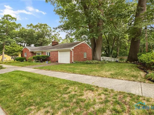 4156 Woodmont Rd, Toledo, OH 43613