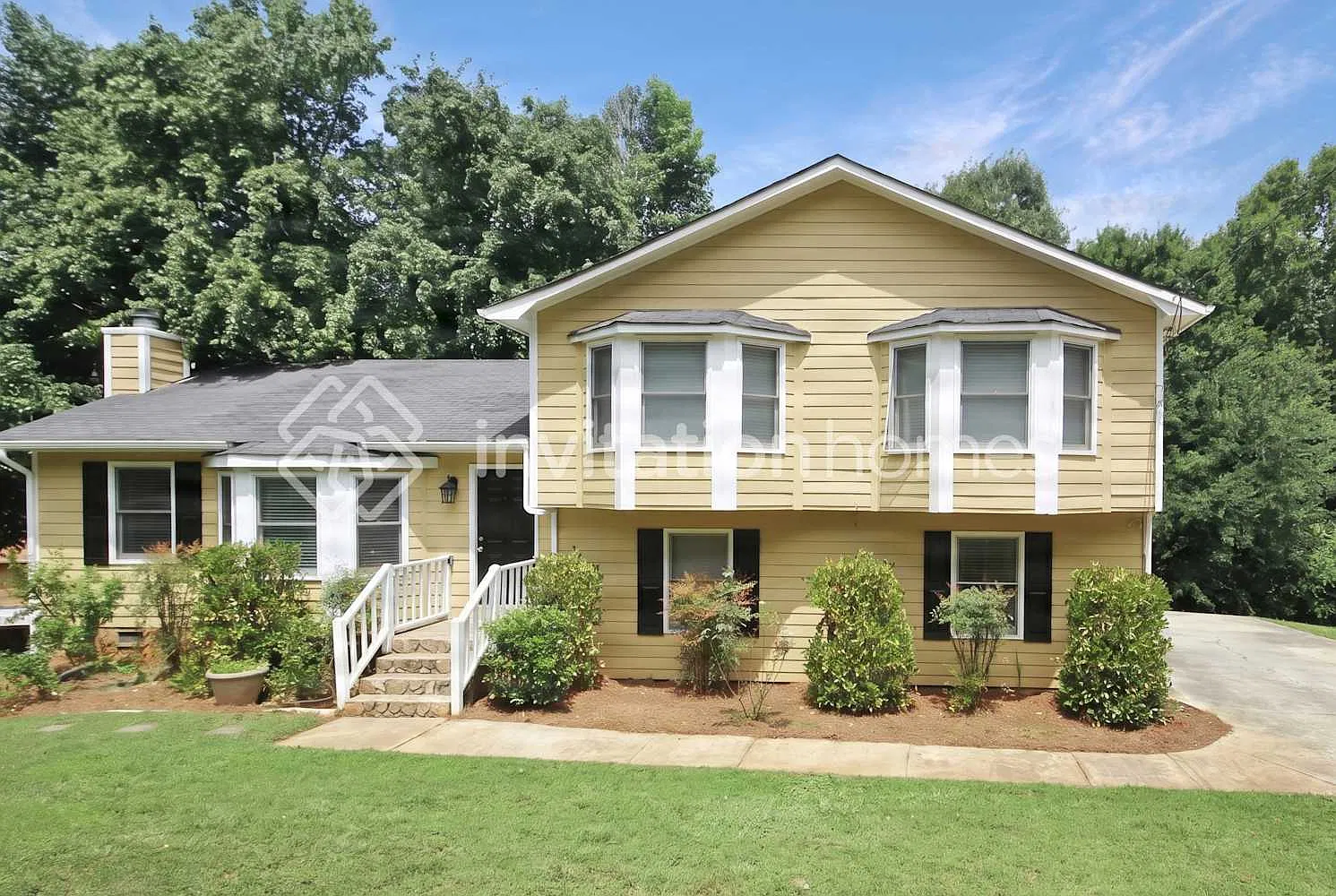 515 Oak Springs Dr Lawrenceville, GA 30043 — Photo 1