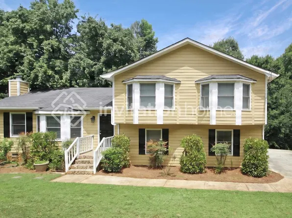 515 Oak Springs Dr, Lawrenceville, GA 30043