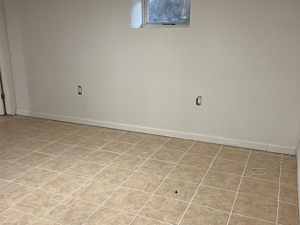 1st image of 25 Otsego St Floor 1