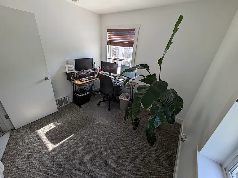 929 N 900 W — Photo 10