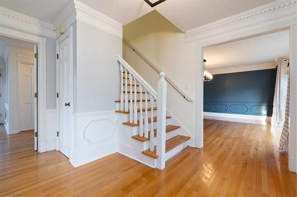 4 bed, 4.0 bath, 3474 sqft, $2,995 — Photo 3
