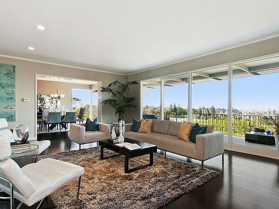3rd image of 5727 Country Club Dr