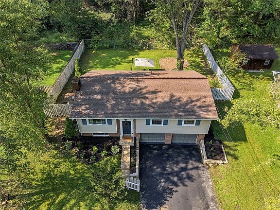 2nd image of 2000 Beulah Rd