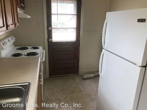 5th image of 2606 Dunn Ave