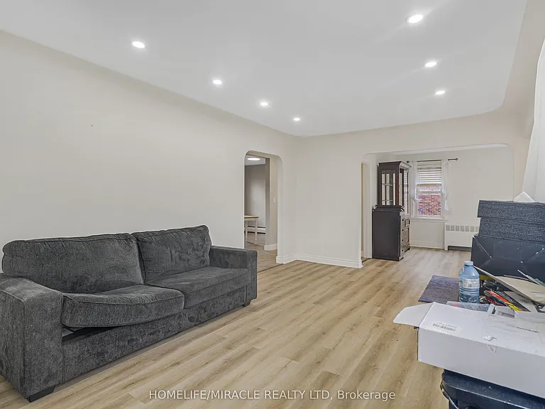 3318 Sinnicks Ave — Photo 7