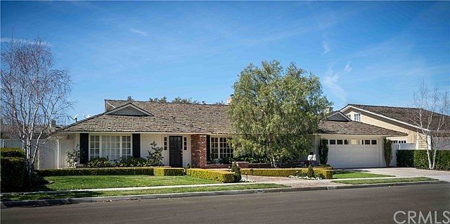 1601 Lincoln Lane, Newport Beach, CA - View from street.