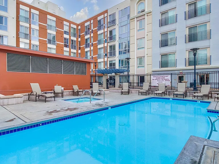 450 J St #3131 — Photo 34