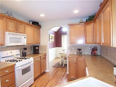 3rd image of 3220 Sugar Loaf St SE