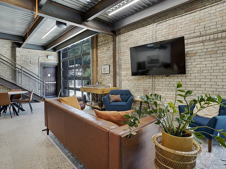 Borden Lofts — Photo 27