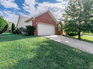 2715 Crownpoint Dr, Jeffersonville, IN 47130