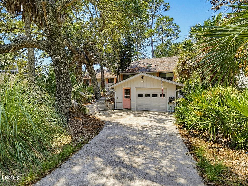 1st image of 868 Sabal Court
