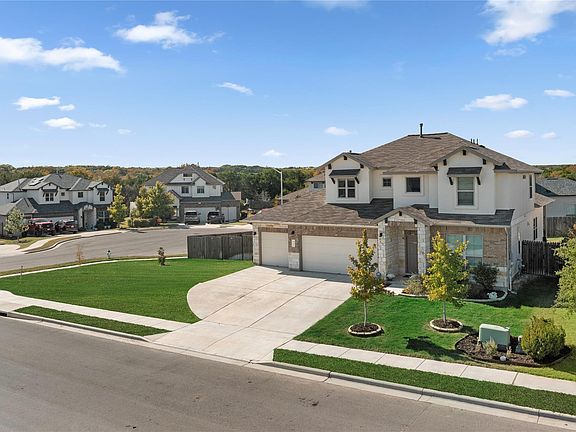 4th image of 932 Medina Way