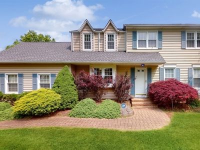19 Fox Chase Run, Branchburg, NJ, 08876