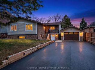 981 Woodbine Rd, Kingston, ON K7P2X5
