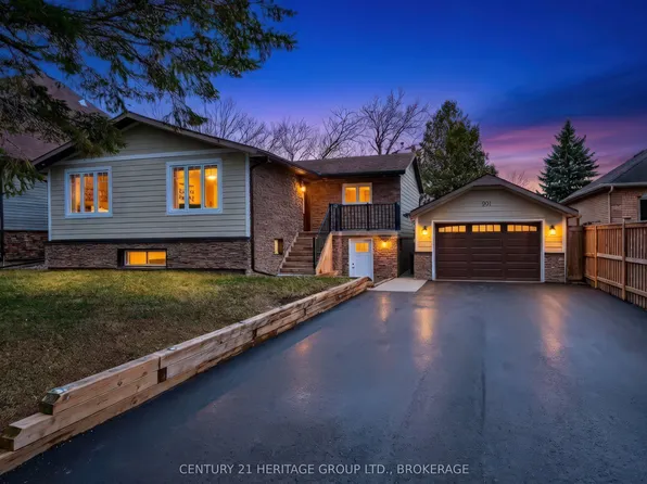 981 Woodbine Rd, Kingston, ON K7P 2X5