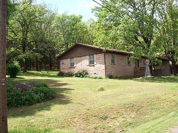 3rd image of 3711 Ponderosa Ln