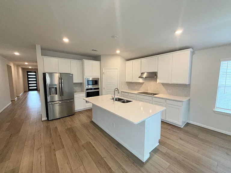 434 Shelton Pass — Photo 12