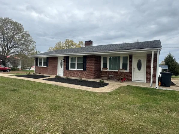 1900 Westover Dr, Danville, VA 24541