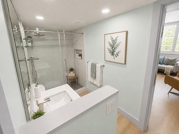 5th image of 3499 OAKS Way #602
