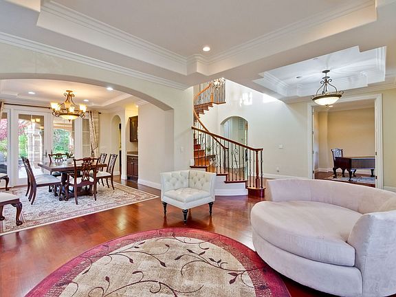 4th image of 13581 Saratoga Vista Ave