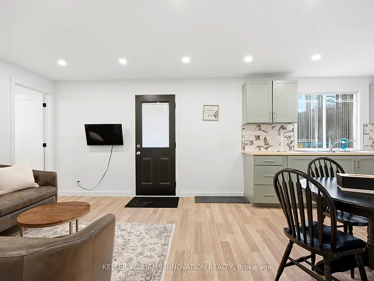 235 Southwood Dr #LOWER — Photo 5