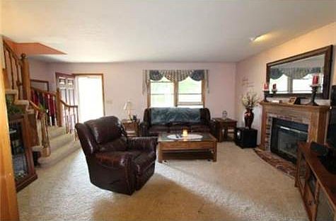 2nd image of 1402 Andrea Dr