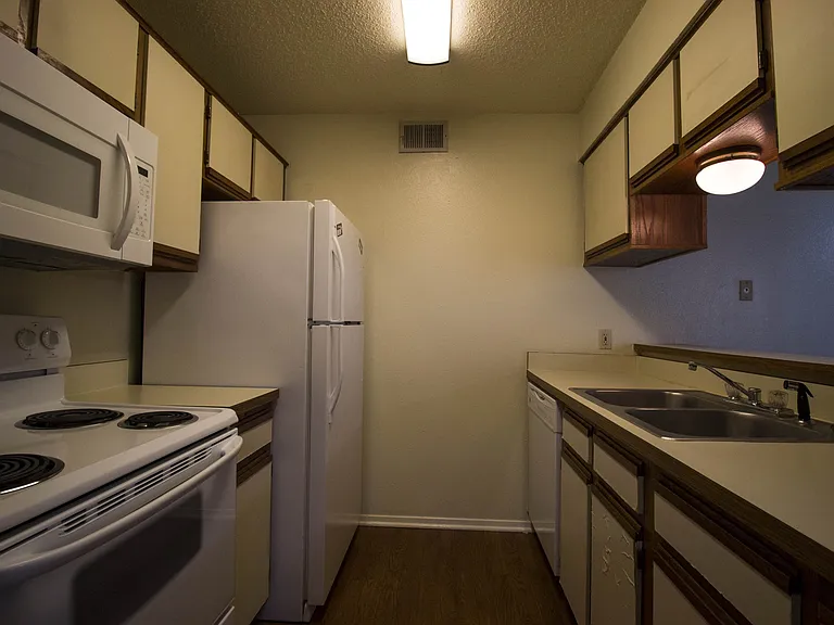 218 N Texas Blvd #211 — Photo 4