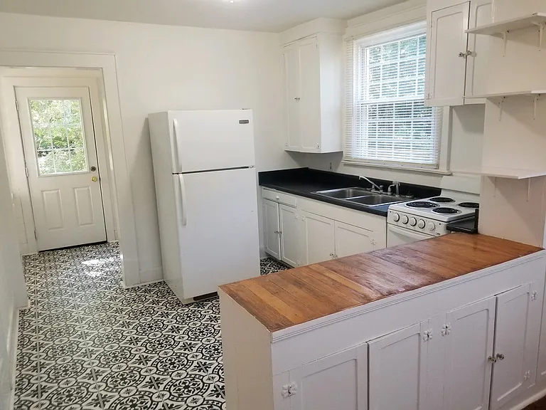 119 Griffin Dr #3 — Photo 2