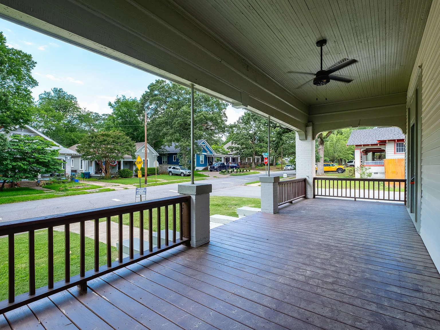 2 bed, 1.5 bath, 1300 sqft, $1,295 — Photo 3