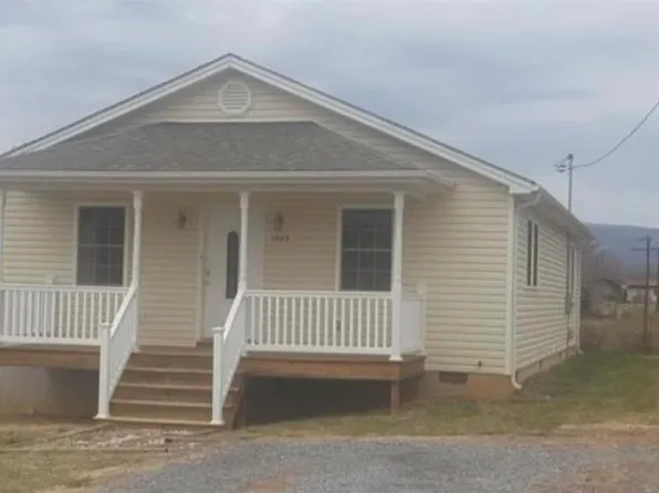 1023 Ramona Ave, Shenandoah, VA 22849