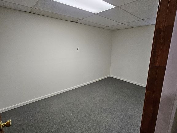 2nd image of 145 Quailwood Pkwy #2