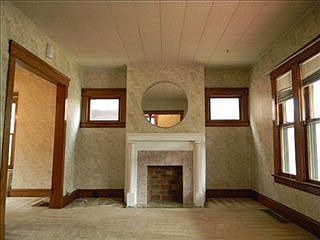4th image of 1282 Beach Ave