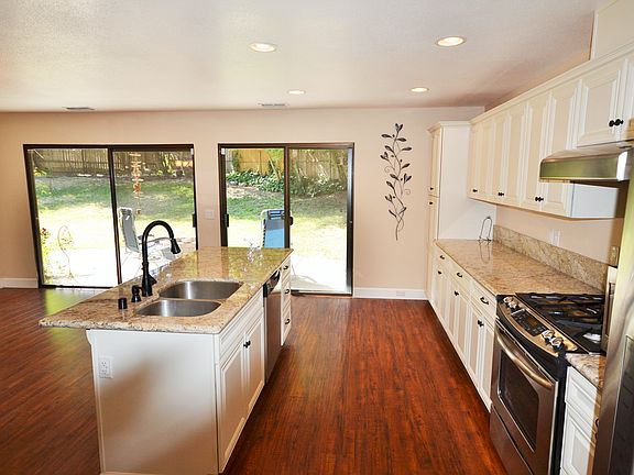 5th image of 5315 Terrace Oak Cir