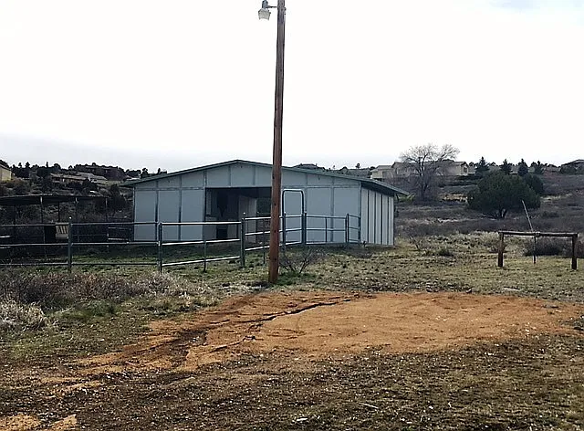 6650 N Harris Dr — Photo 2