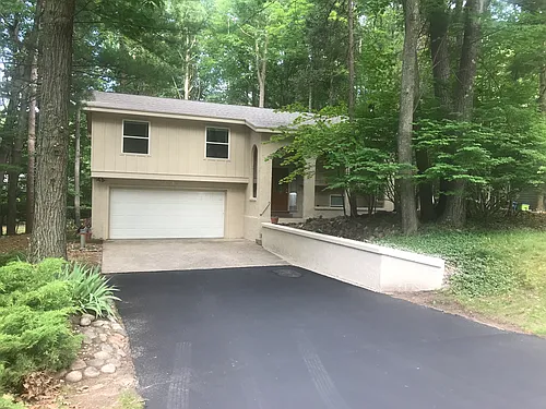 4290 Baywood Dr Photo 1