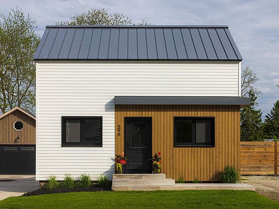 2nd image of 598 Arkell Rd #596