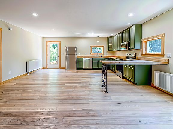 5th image of 41 Nicholson Avenue