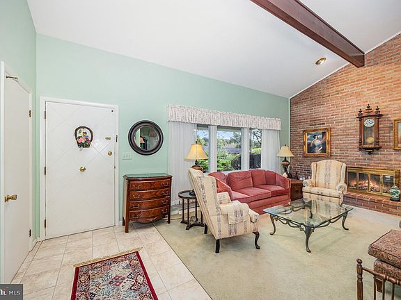 5th image of 1711 Cedar Cliff Dr