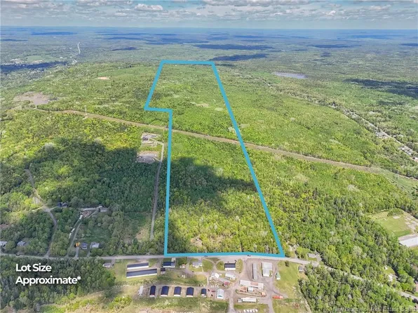 564 Royal Rd, Fredericton, NB E3G 6J9