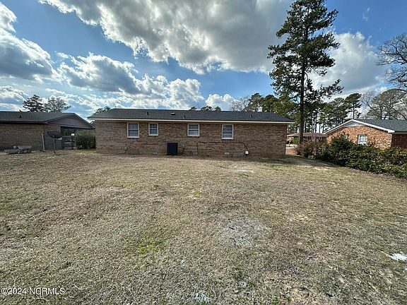 3rd image of 112 Oak Grove Avenue