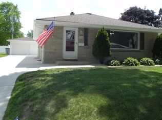 1711 W Plainfield Ave, Milwaukee, WI 53221