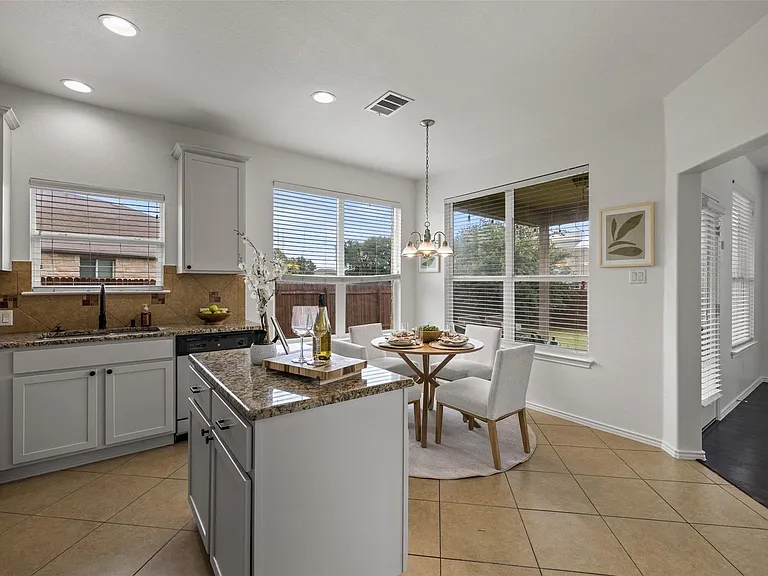 11304 Running Brush Ln — Photo 10