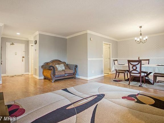 3rd image of 3713 George Mason Dr #104W