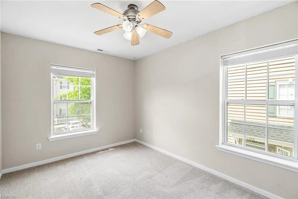3 bed, 1701 sqft, $2,750 — Photo 3