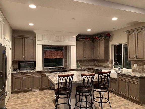 3rd image of 4118 W Madingley Cir
