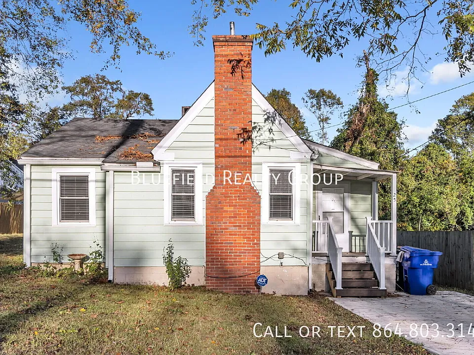 25 Celand St